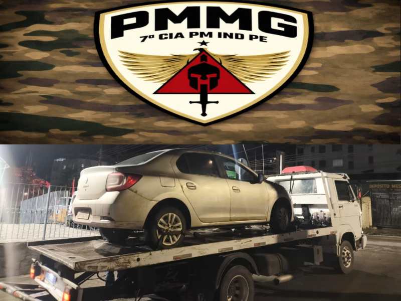 Imagem do logotipo da PMMG (7ª CIA PM IND PE) em fundo camuflado, com um carro prata sendo transportado em uma caminhonete.