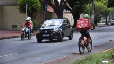 Audiência pública na Assembleia Legislativa de Minas Gerais sobre condições de trabalho de mototaxistas e motoentregadores