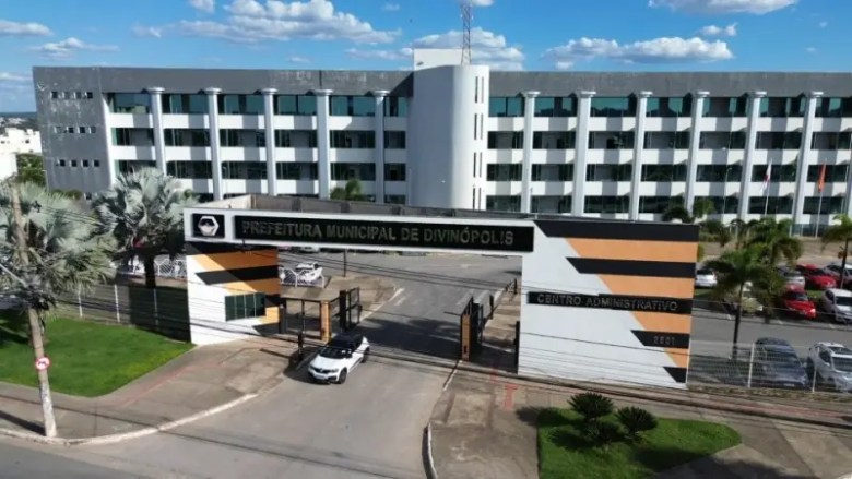 Prefeitura de Divinópolis anuncia pagamento do 13º salário dos servidores em parcela única