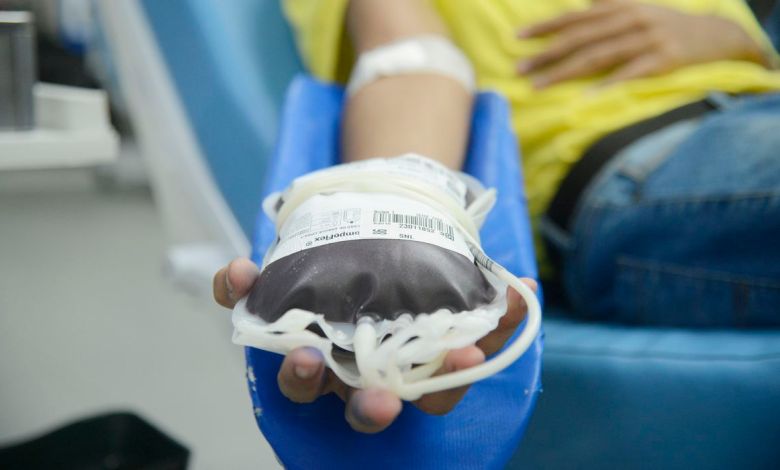 Hemocentro com doação de sangue e novas regras para tatuagem, piercing e idade mínima