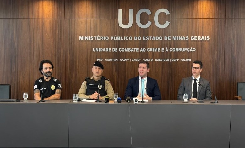 Policiais durante a Operação Máscara Oculta em Belo Horizonte e Contagem