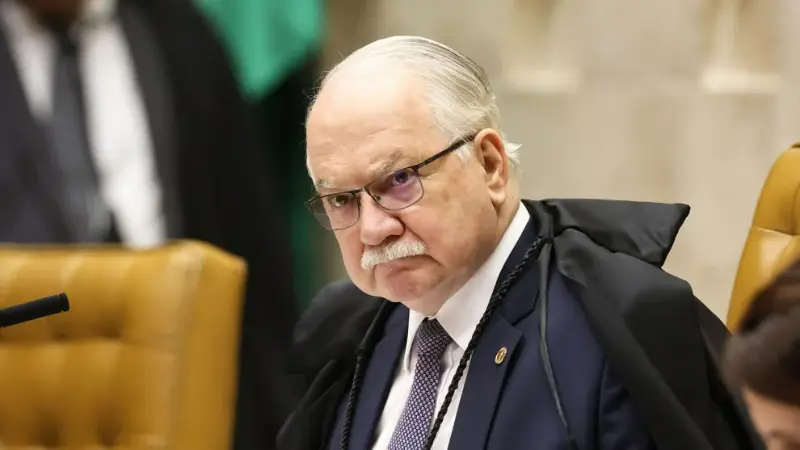 Presidente do Supremo Luiz Edson Fachin assume relatoria de caso sobre Moraes e Vorcaro no STF